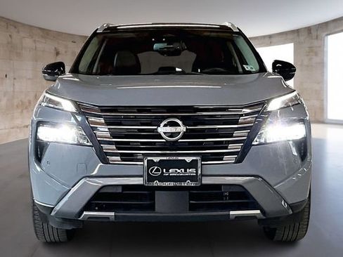 Used 2024 Nissan Rogue SL w/ SL Premium Package AWD/4WD image 2