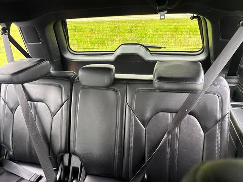 Used 2021 Ford Expedition Max Limited RWD image 12