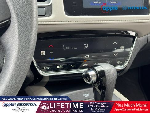 Used 2018 Honda HR-V EX image 15