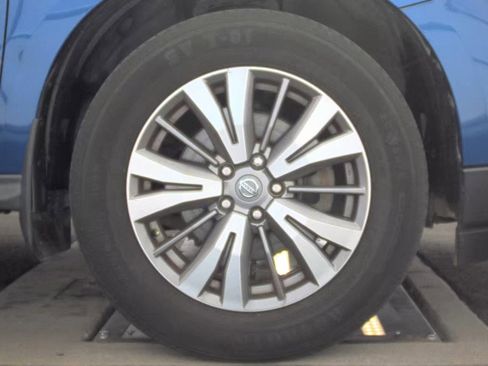 Used 2020 Nissan Pathfinder S image 15