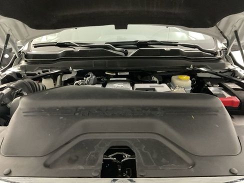 Used 2024 RAM 2500 Tradesman w/ Chrome Appearance Group AWD/4WD image 23