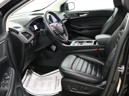 Used 2023 Ford Edge SEL w/ Convenience Package image 3