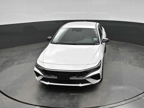 New 2026 Hyundai Elantra Sport FWD image 25