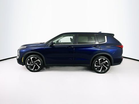 Used 2024 Mitsubishi Outlander SE image 4