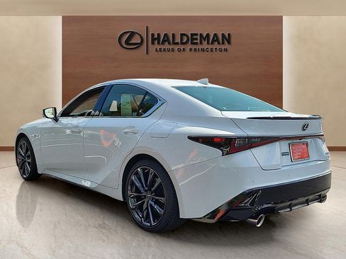 Used 2022 Lexus IS 350 F Sport AWD/4WD image 4