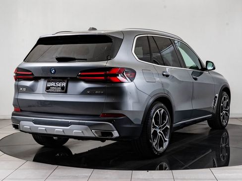 Used 2024 BMW X5 xDrive50e w/ Premium Package AWD/4WD image 10