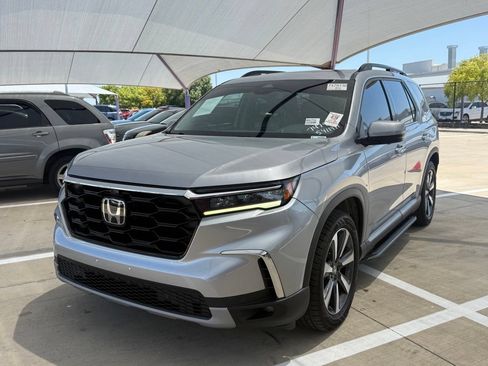 Used 2023 Honda Pilot Elite image 1