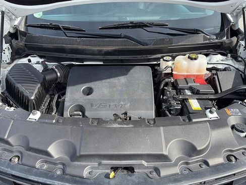 Used 2021 Chevrolet Traverse RS AWD/4WD image 35