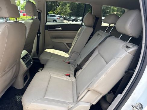Used 2019 Volkswagen Atlas SEL FWD image 19