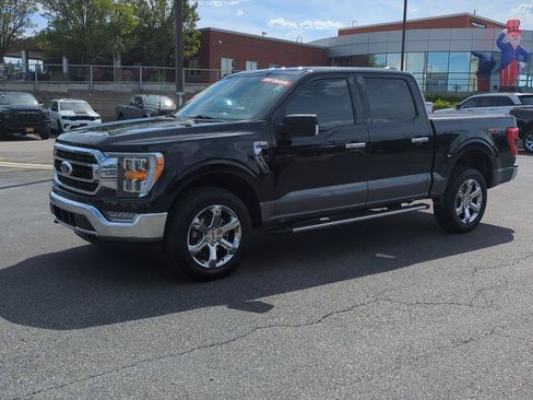 Used 2022 Ford F150 XLT w/ Equipment Group 302A High AWD/4WD image 3