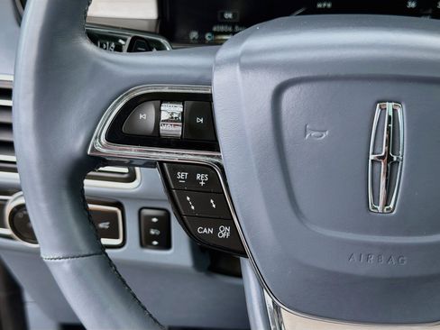 Used 2018 Lincoln Navigator Black Label AWD/4WD image 39