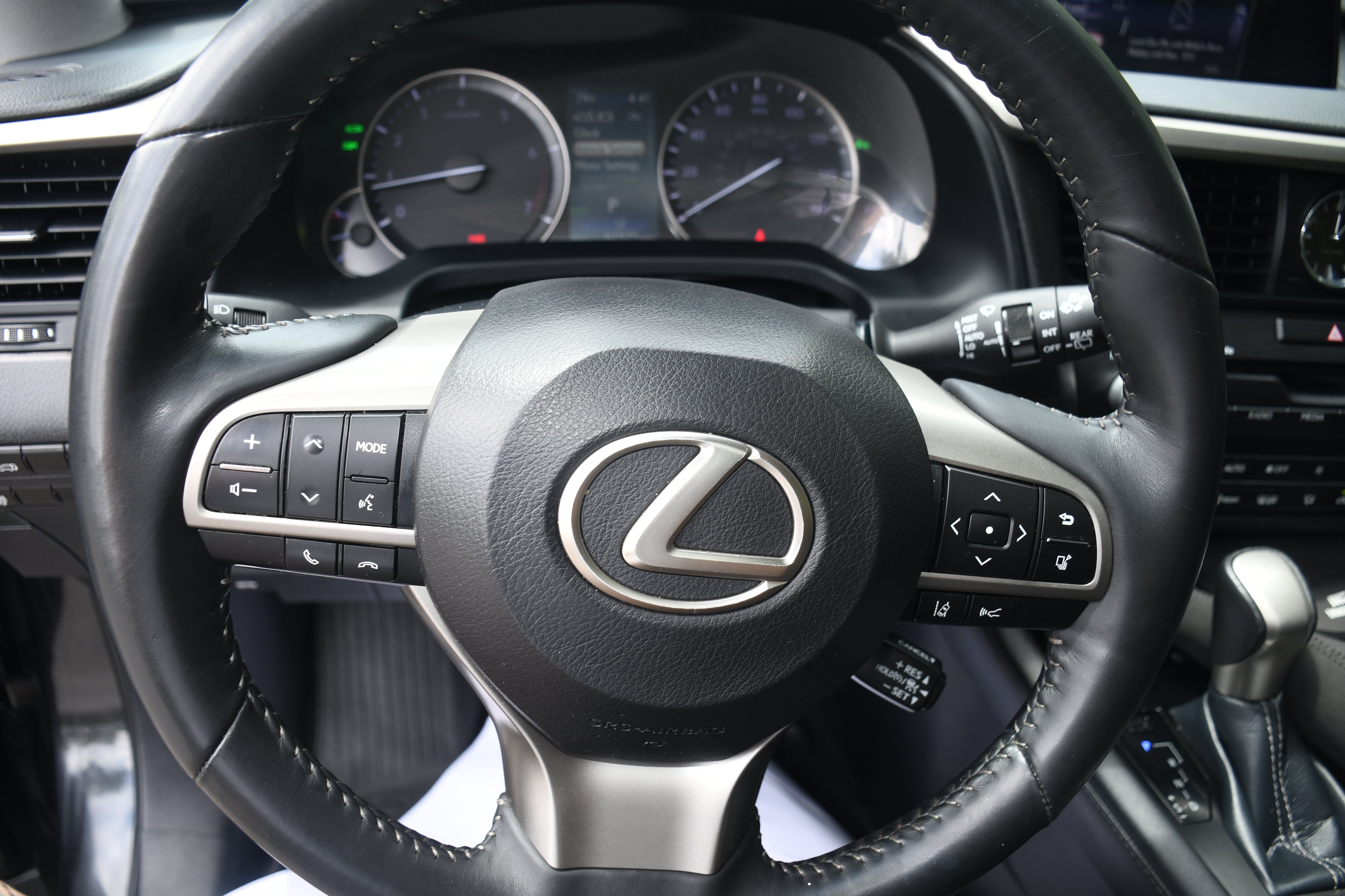 Used 2018 Lexus RX 350 AWD w/ Premium Package image 14