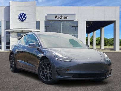 Used 2019 Tesla Model 3 Standard Range Plus