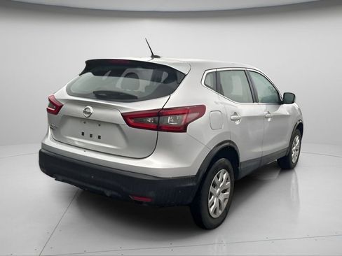 Used 2020 Nissan Rogue Sport S FWD image 4