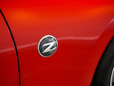 Used 2010 Nissan 370Z Touring image 47