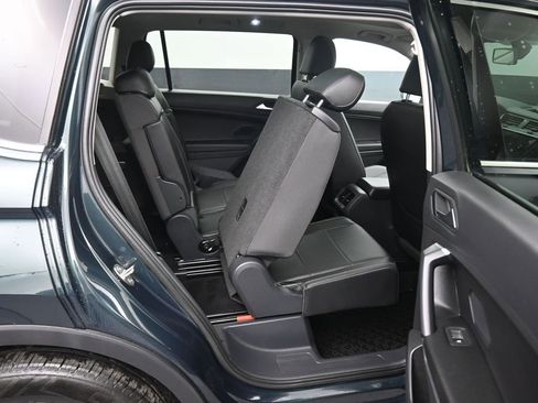 Used 2019 Volkswagen Tiguan SEL image 42