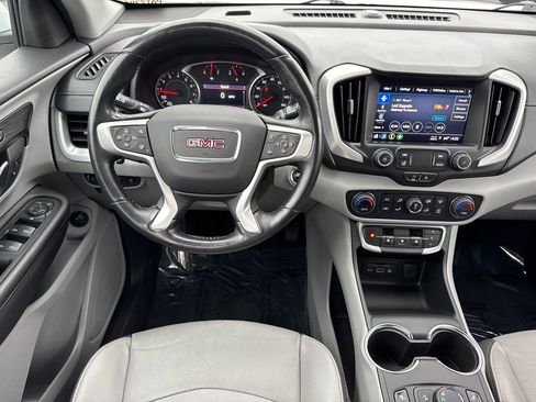 Used 2022 GMC Terrain SLT image 23