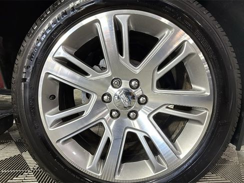 Used 2017 Cadillac Escalade Premium Luxury image 43