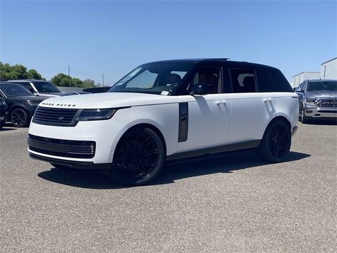 New 2025 Land Rover Range Rover SV image 2