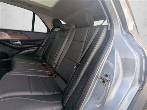 Used 2025 Mercedes-Benz GLE 350 4MATIC image 19