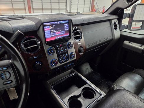 Used 2013 Ford F350 Lariat w/ Lariat Interior Pkg image 50