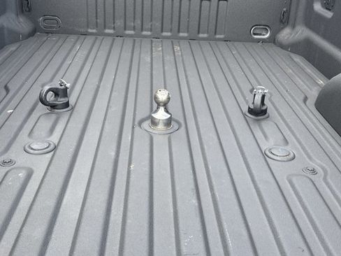 Used 2023 Ford F350 Lariat w/ Chrome Package image 6