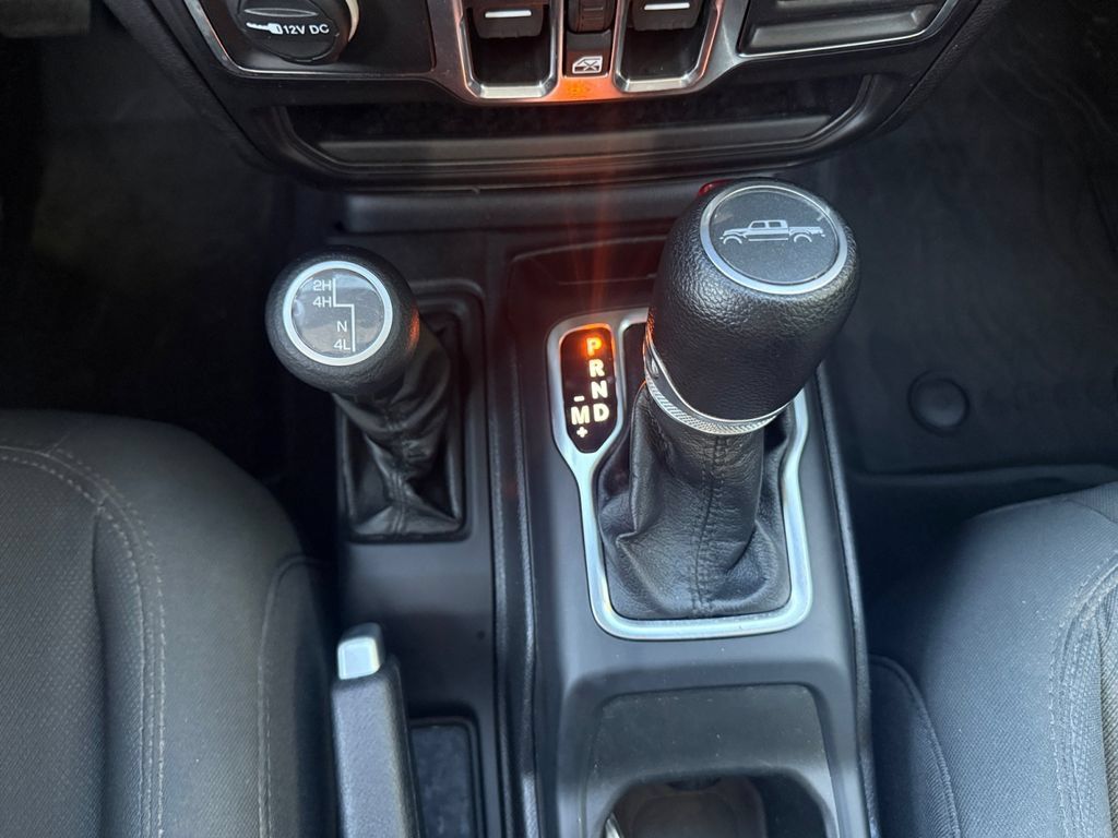 Used 2021 Jeep Gladiator Sport AWD/4WD image 28
