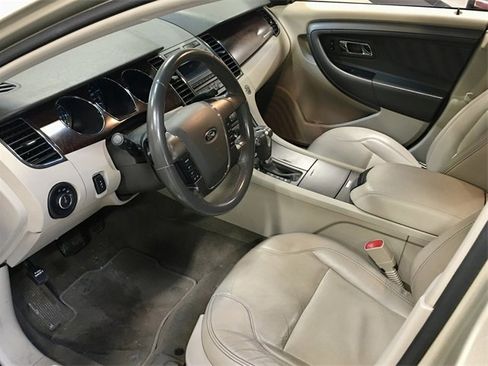 Used 2011 Ford Taurus SEL w/ 201A Rapid Spec Order Code image 4