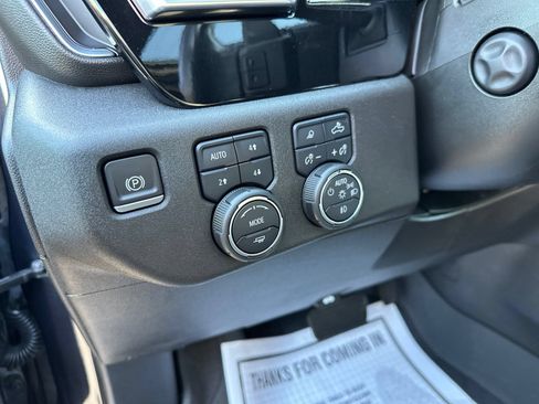 Used 2022 Chevrolet Silverado 1500 High Country w/ Z71 Off-Road Package AWD/4WD image 17
