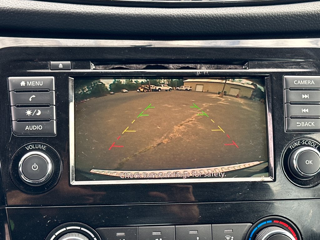 Used 2018 Nissan Rogue S AWD/4WD image 35