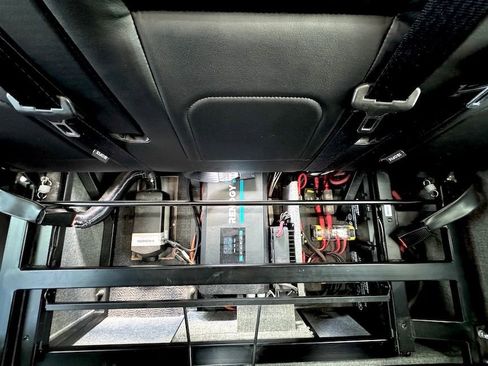 Used 2021 Ford Transit 350 Medium Roof AWD image 17