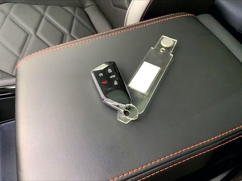 Used 2024 Volkswagen Atlas Peak Edition SEL image 11