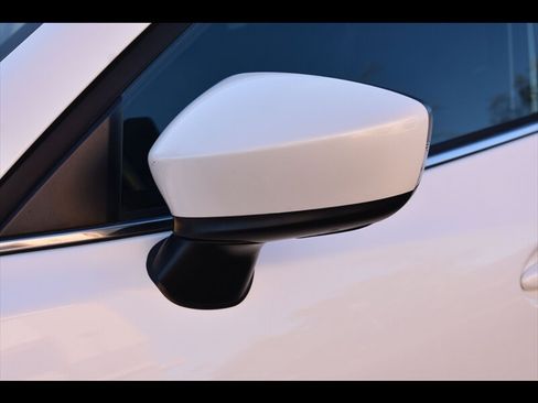 Used 2016 MAZDA MAZDA3 i Touring FWD image 46
