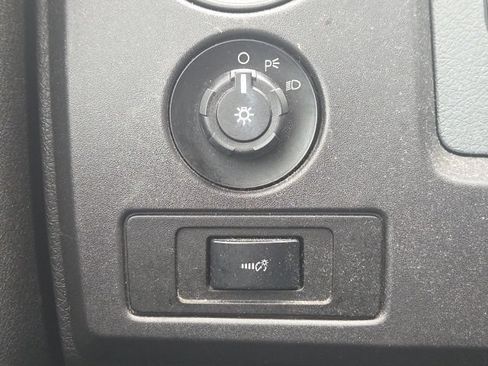 Used 2011 Ford F150 XL w/ Trailer Tow Pkg RWD image 19