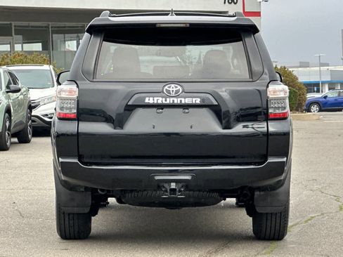 Used 2021 Toyota 4Runner SR5 Premium w/ Moonroof Package image 8
