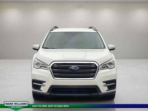 Used 2022 Subaru Ascent Premium w/ Convenience Package image 2