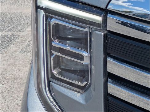 Used 2025 GMC Sierra 1500 SLT RWD image 14