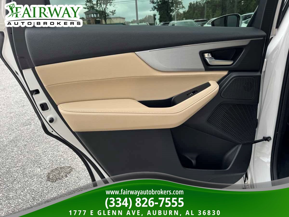 Used 2025 Acura MDX FWD image 32
