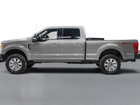 Used 2019 Ford F250 Platinum w/ Platinum Ultimate Package AWD/4WD image 9