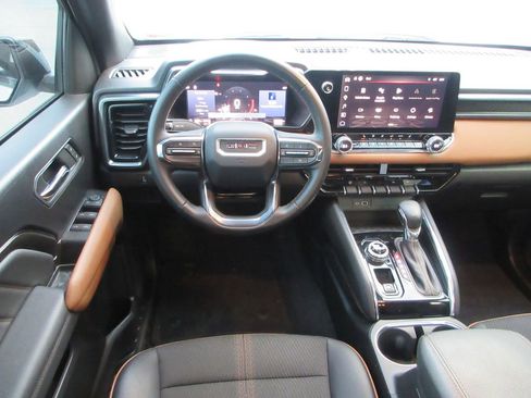 Used 2024 GMC Canyon AT4 w/ Technology Package image 18