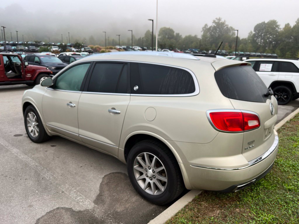 Used 2017 Buick Enclave Leather w/ Trailering Package AWD/4WD image 3