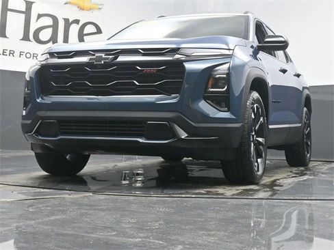 Used 2025 Chevrolet Equinox RS w/ Safety and Technology Package image 4