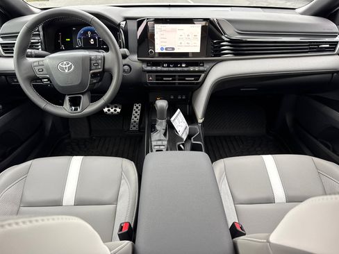 Certified 2026 Toyota Camry SE image 21