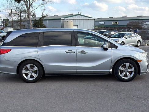 Used 2019 Honda Odyssey EX image 7