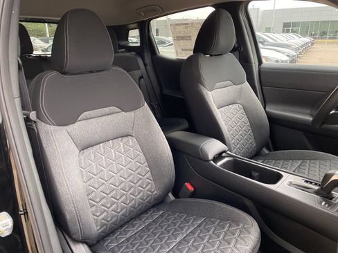 New 2026 Nissan Kicks SV w/ Cold Weather Package AWD/4WD image 9