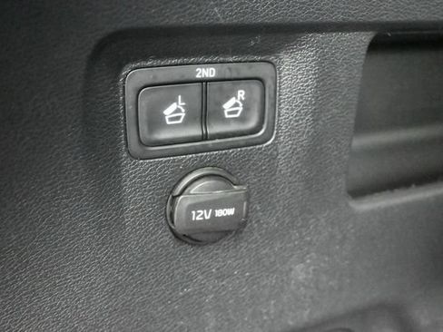 Used 2020 Kia Telluride S FWD image 16