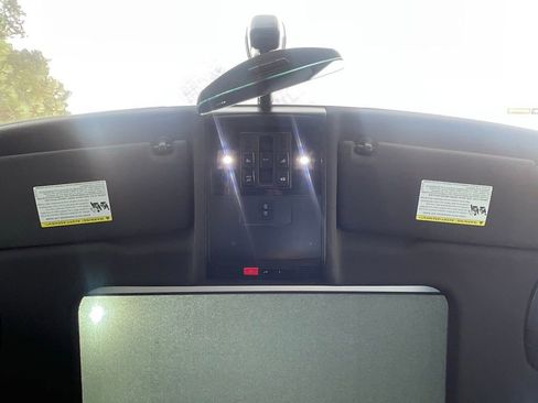 Used 2019 Volkswagen Tiguan SEL Premium R-Line image 38