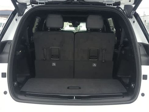 New 2025 Jeep Grand Cherokee L Altitude image 36