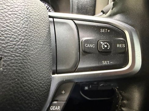Used 2024 RAM 2500 Big Horn AWD/4WD image 20