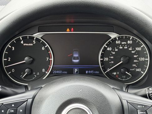 Used 2025 Nissan Altima 2.5 SV FWD image 15